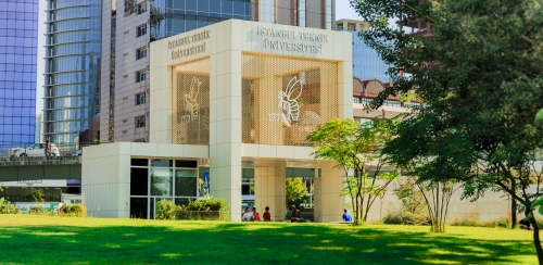 Zirvede Olan 2 Türk Üniversitesi